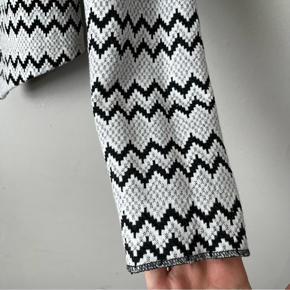 Maurices Cropped Jacket Size Med - Picture 5 of 5